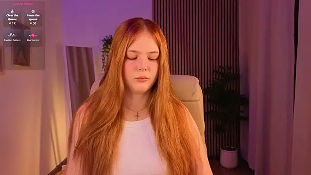 Elle Funning online show from 04/05/26, 03:15