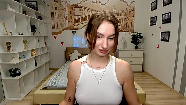 AlicaFoxis online show from 04/21/26, 05:50