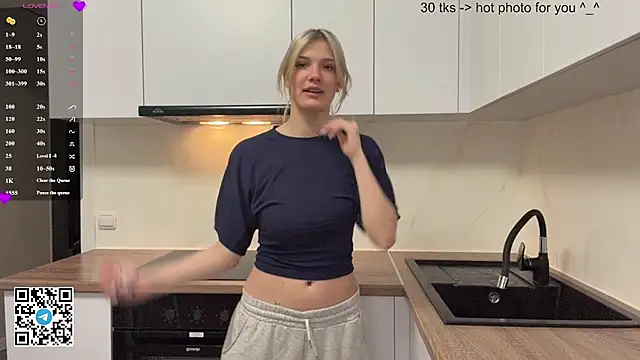Carolini i online show from 04/27/26, 05:55