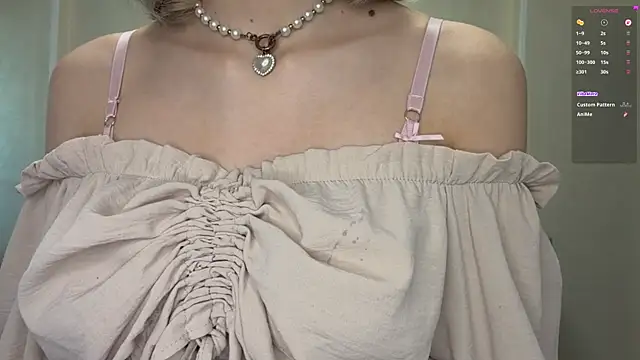Carolini i online show from 07/17/26, 04:45