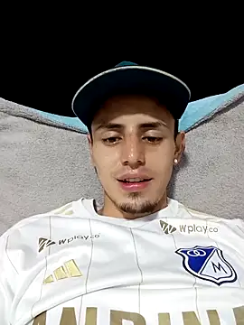 Snapshot of Cristianramos199 chatting on 02/27/26, 02:22 Cristianramos199 online show from 02/27/26, 02:22