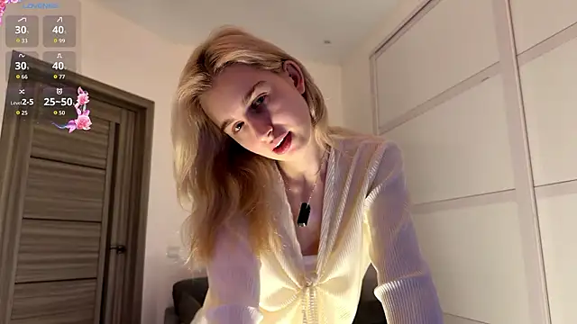 Snapshot of HeeEgno chatting on 02/27/26, 05:13 HeeEgno online show from 02/27/26, 05:13