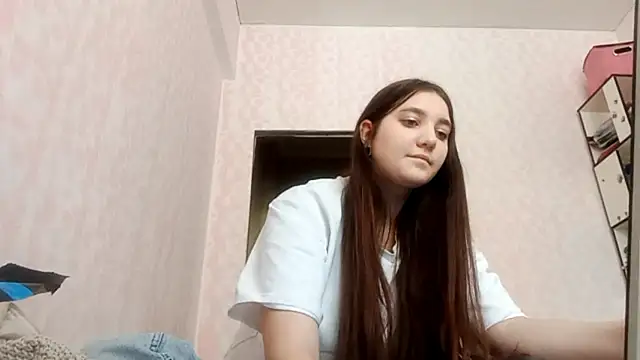 Snapshot of JanineThielman chatting on 03/02/26, 07:15 JanineThielman online show from 03/02/26, 07:15