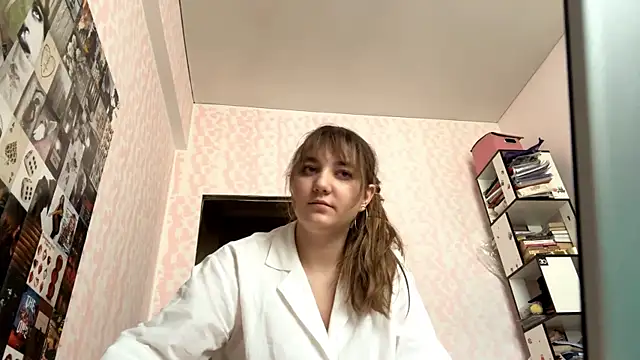 Snapshot of JanineThielman chatting on 06/23/26, 10:02 JanineThielman online show from 06/23/26, 10:02