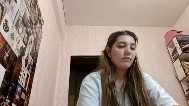 Snapshot of JanineThielman chatting on 07/06/26, 12:46 JanineThielman online show from 07/06/26, 12:46