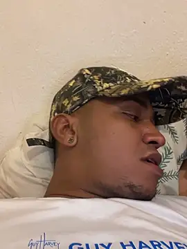 Drakel19 online show from 04/20/26, 01:19