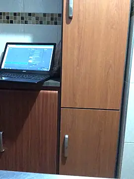 Snapshot of Holysh1t9 chatting on 03/02/26, 05:08 Holysh1t9 online show from 03/02/26, 05:08