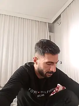 Snapshot of Serkan_2 chatting on 03/02/26, 01:40 Serkan 2 online show from 03/02/26, 01:40