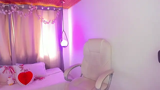NixieSterling online show from 05/04/26, 08:05