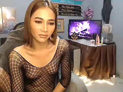 Snapshot of Demonsfuck chatting on 05/11/26, 11:24 Demonsfuck online show from 05/11/26, 11:24