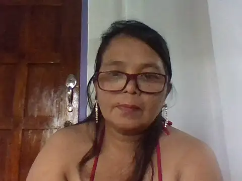 Snapshot of Flowerblossom123 chatting on 05/03/26, 08:31 Flowerblossom123 online show from 05/03/26, 08:31