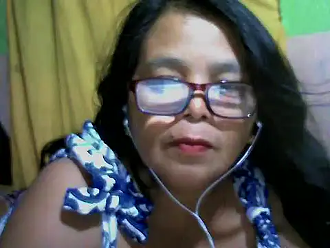 Snapshot of Flowerblossom123 chatting on 05/11/26, 02:56 Flowerblossom123 online show from 05/11/26, 02:56