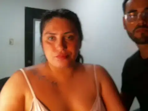 lia and cris online show from 02/24/26, 01:47