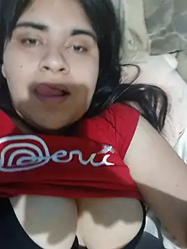 Snapshot of Orianamzn21 chatting on 07/25/26, 12:47 Orianamzn21 online show from 07/25/26, 12:47