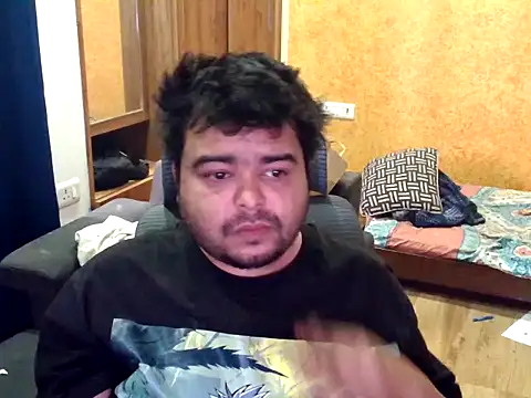 Snapshot of skey321 chatting on 02/25/26, 05:28 skey321 online show from 02/25/26, 05:28