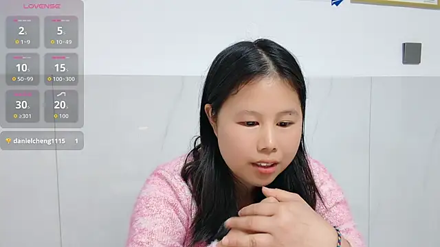 Hannah-33 online show from 02/25/26, 10:03