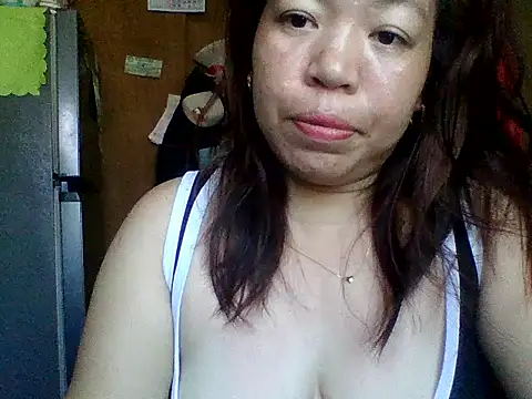 sweet lhyn online show from 06/16/26, 04:37