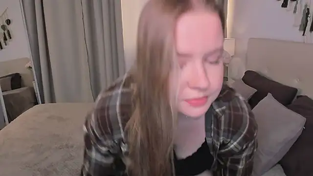 Arya Thomas online show from 03/31/26, 09:15