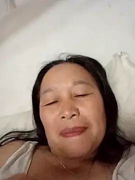 heesuu11 online show from 04/01/26, 01:41