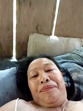 heesuu11 online show from 04/06/26, 04:57