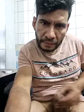 Snapshot of boyp3netrat0r chatting on 05/07/26, 02:28 boyp3netrat0r online show from 05/07/26, 02:28