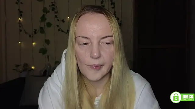 Snapshot of Bella_soulmate chatting on 02/23/26, 12:57 Bella soulmate online show from 02/23/26, 12:57