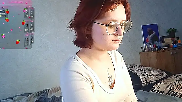 LouiseDew online show from 03/03/26, 02:28