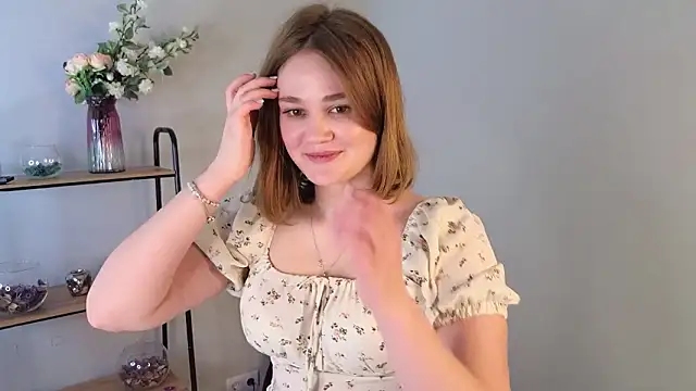 Liana Bert online show from 03/06/26, 01:29