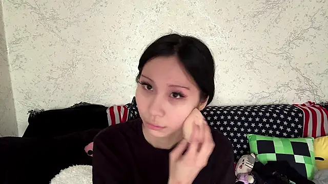 kishagrayone online show from 05/15/26, 12:45