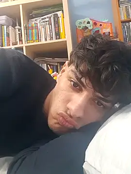 ilcazzone32 online show from 04/20/26, 09:05