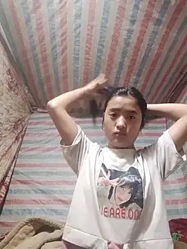 Lala-labu online show from 04/02/26, 12:41