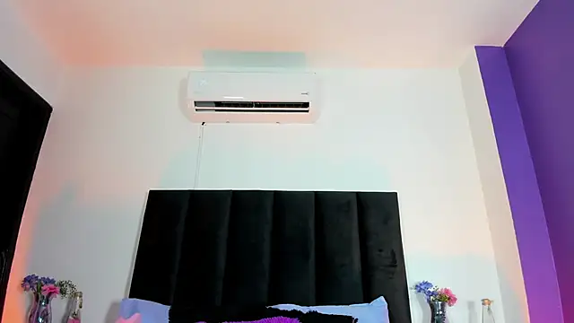 scarlet  ray  online show from 03/24/26, 10:42