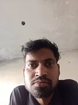 Snapshot of Varun908662 chatting on 06/03/26, 10:51 Varun908662 online show from 06/03/26, 10:51