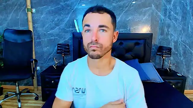 Adams Sanz online show from 03/17/26, 07:39