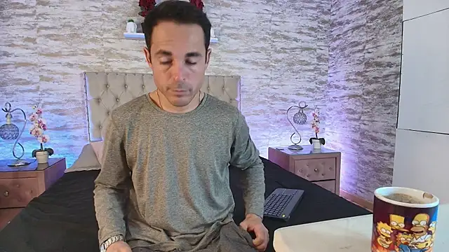 Adams Sanz online show from 04/15/26, 07:43