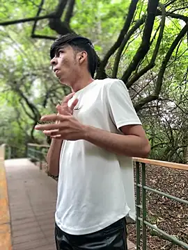 Snapshot of The_Conquer chatting on 04/05/26, 04:59 The Conquer online show from 04/05/26, 04:59