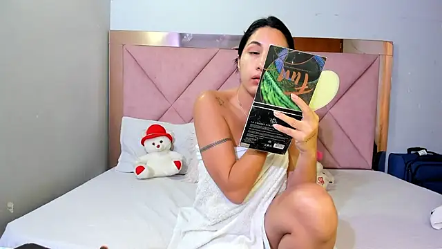 Alanah connory online show from 03/20/26, 12:21