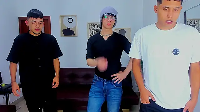 Snapshot of nobodyknows01 chatting on 03/02/26, 07:54 nobodyknows01 online show from 03/02/26, 07:54