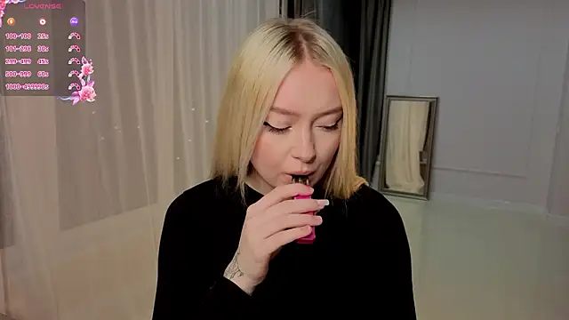 ChristinBland online show from 03/13/26, 07:53