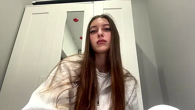 selena favn online show from 03/04/26, 03:12