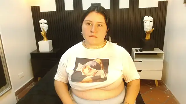 sienna cavalli online show from 04/12/26, 12:32