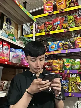 Snapshot of Tomnico_19 chatting on 02/24/26, 05:33 Tomnico 19 online show from 02/24/26, 05:33