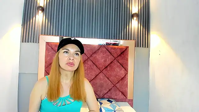 ESTHEER VARGAS online show from 03/03/26, 07:53