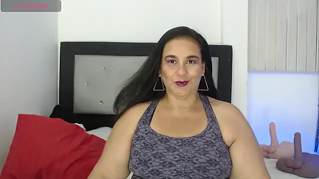 Sharlot curvy online show from 04/07/26, 08:53