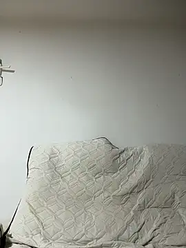 Penny 09 online show from 04/22/26, 04:26