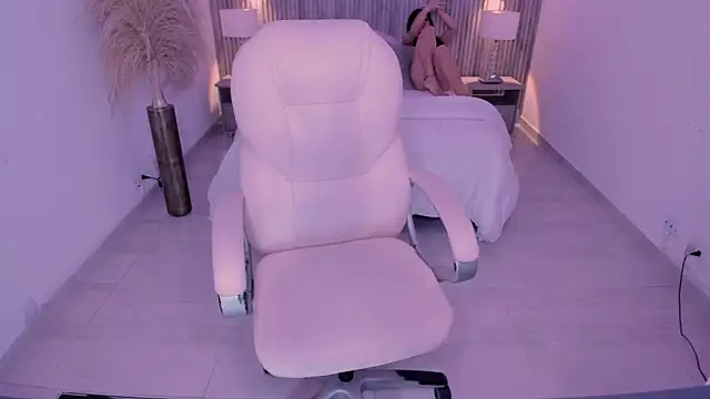 ANGIE-SMITH online show from 04/03/26, 03:37