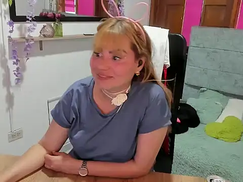 Julieta star  online show from 03/28/26, 08:08