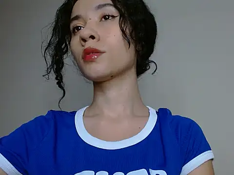 helena hadler online show from 03/17/26, 07:28