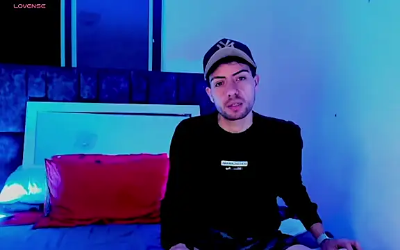 alex and christhoper online show from 03/17/26, 08:06