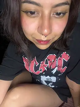 kiss-Me01 online show from 05/26/26, 05:14